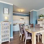 Apartment Strandnahe Mit Balkon, Residenz Bel Vital 24, *
